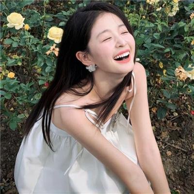 下山后，绝世美女非要拜我为师